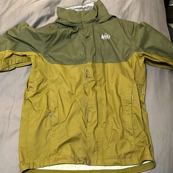 REI Jackets & Coats Rei Mens Rain Coat Poshmark